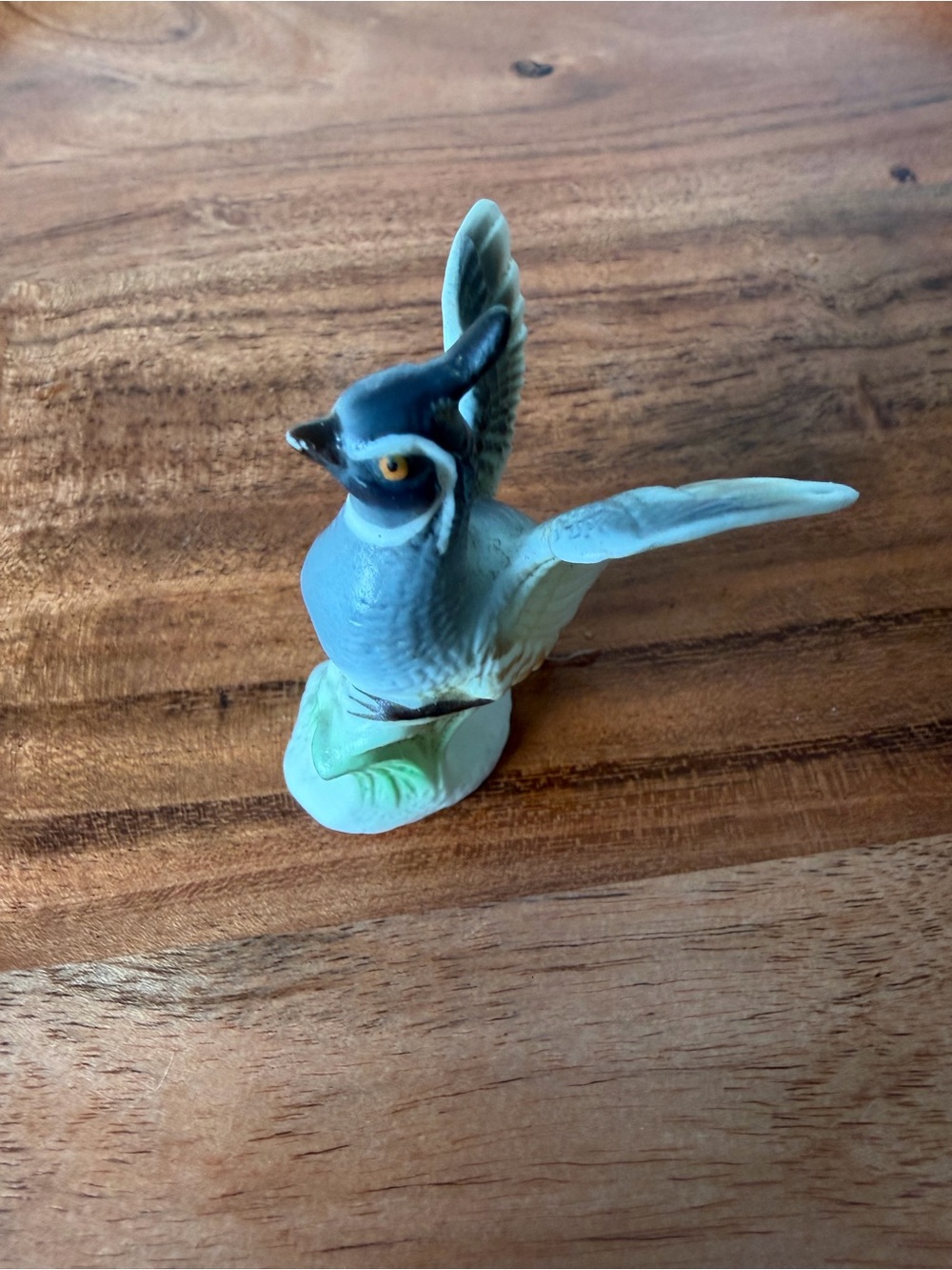 Vintage tiny hand-painted ceramic or porcelain quail figurine